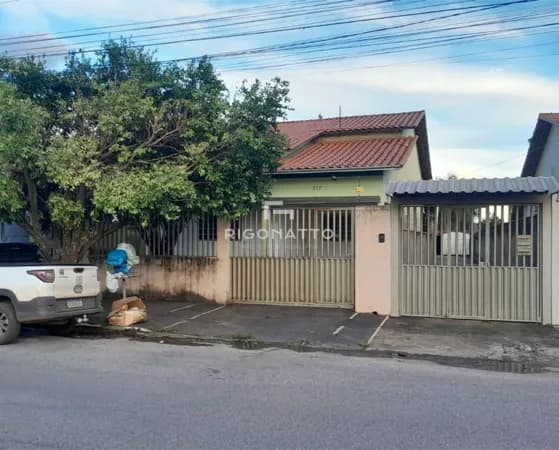 Casa em Goianésia - Carrilho