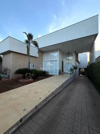 Casa em Goianésia - Setor Sul