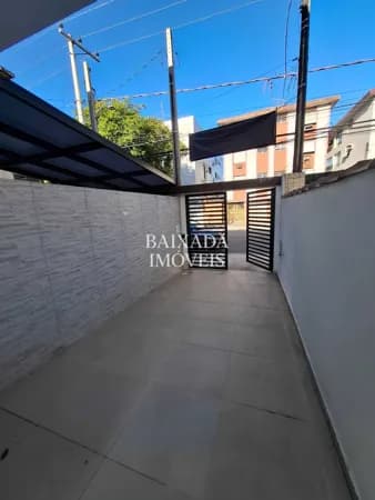 Casa Padrão baixa 2 quartos 2 suítes sala ampla cozinha