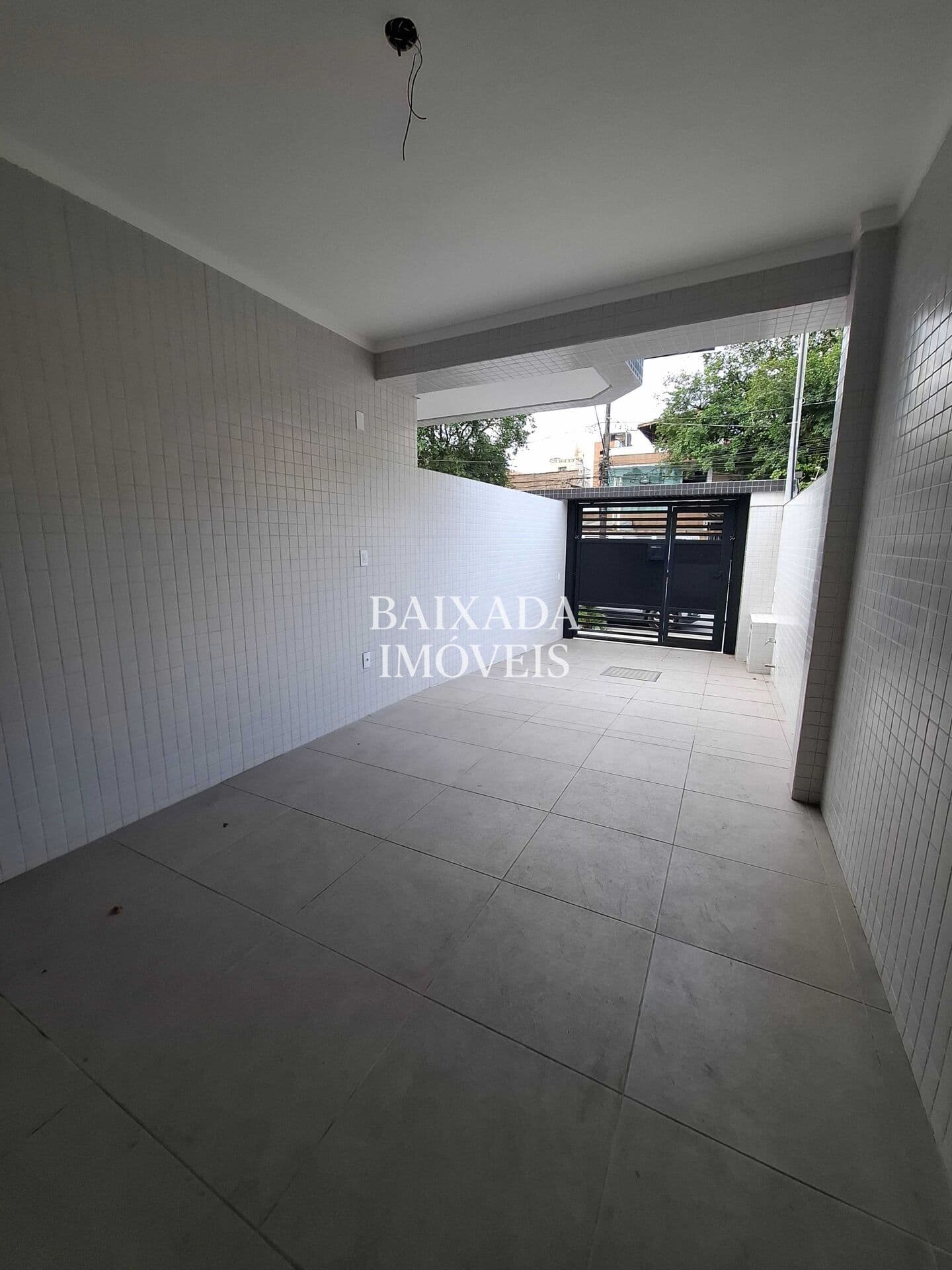 Casa térrea/ 3 quartos/2 suíte/3 banheiros/ , Santos/piscina