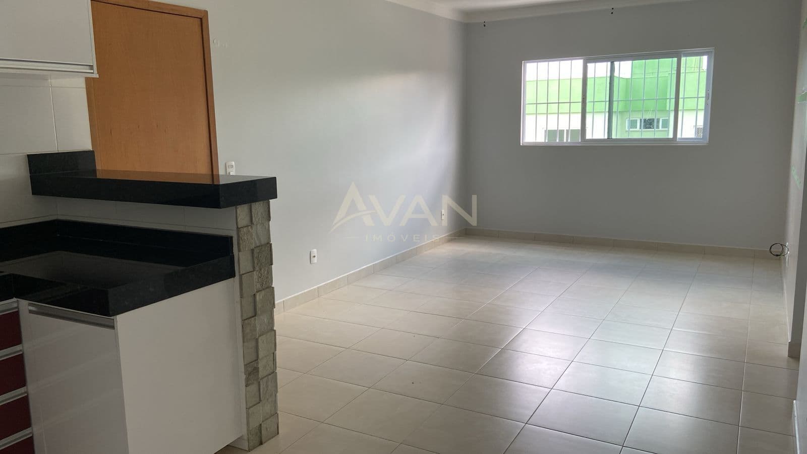 APARTAMENTO NO CONDOMINIO ROYAL GARDEN