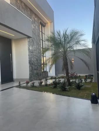 CASA NO BAIRRO CEREJEIRAS