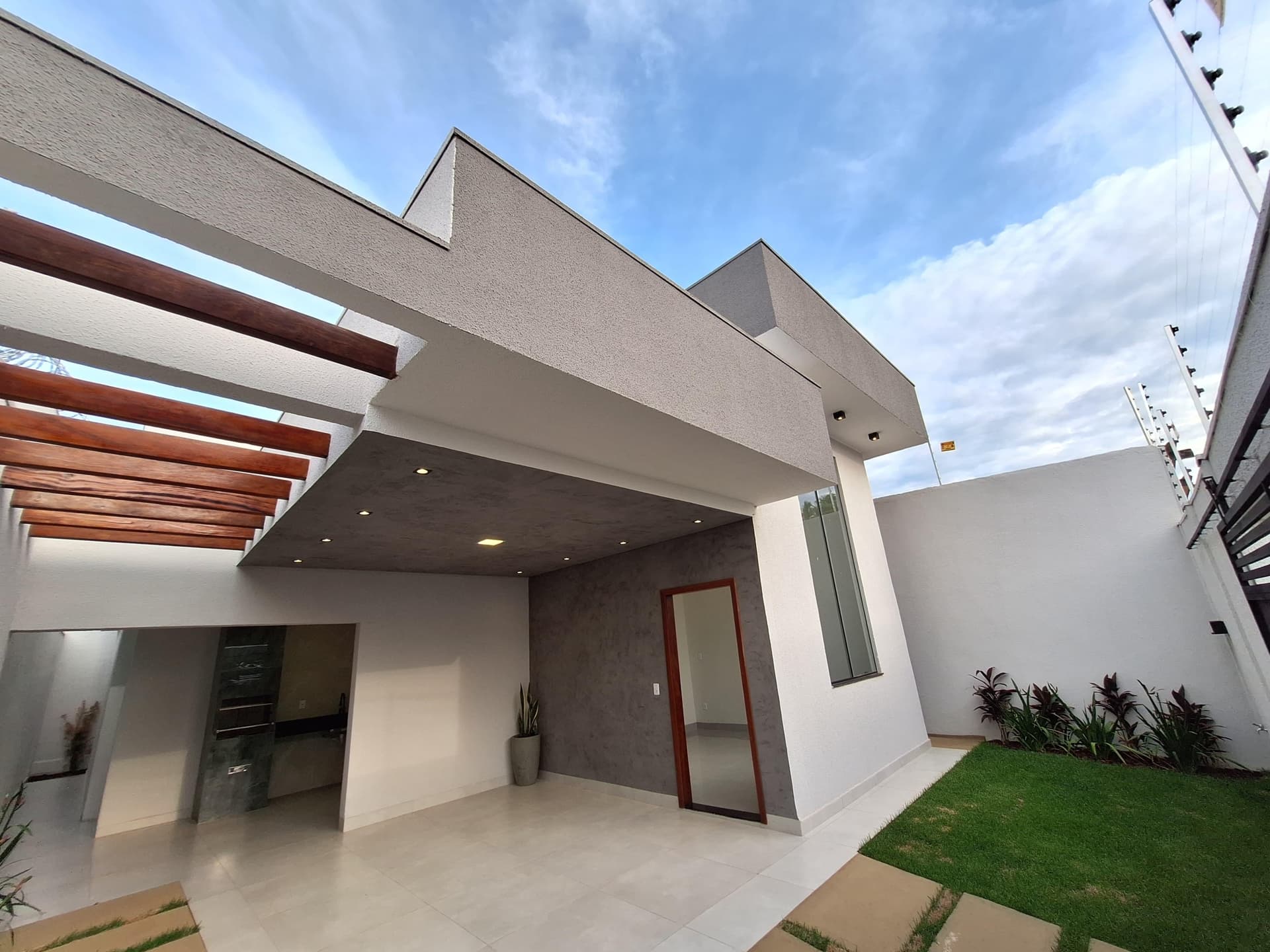 CASA NO BAIRRO SETOR CENTRAL
