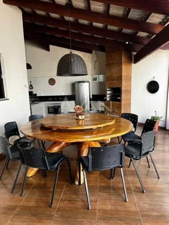 CASA NO BAIRRO PARQUE DOS PIRINEUS