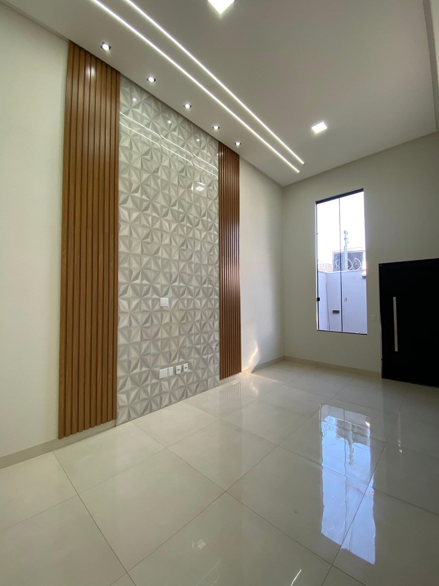 CASA NO BAIRRO CEREJEIRAS