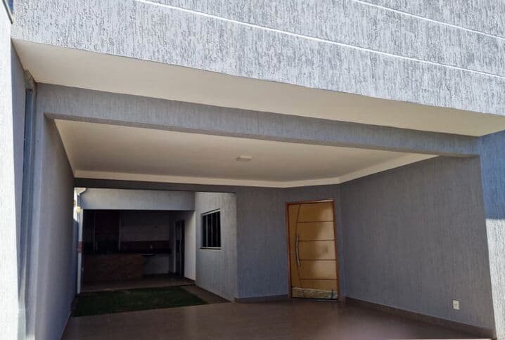 CASA NO BAIRRO FLOR DO CERRADO