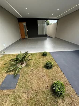 CASA NO BAIRRO CEREJEIRAS