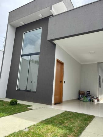 CASA NO BAIRRO POLOCENTRO