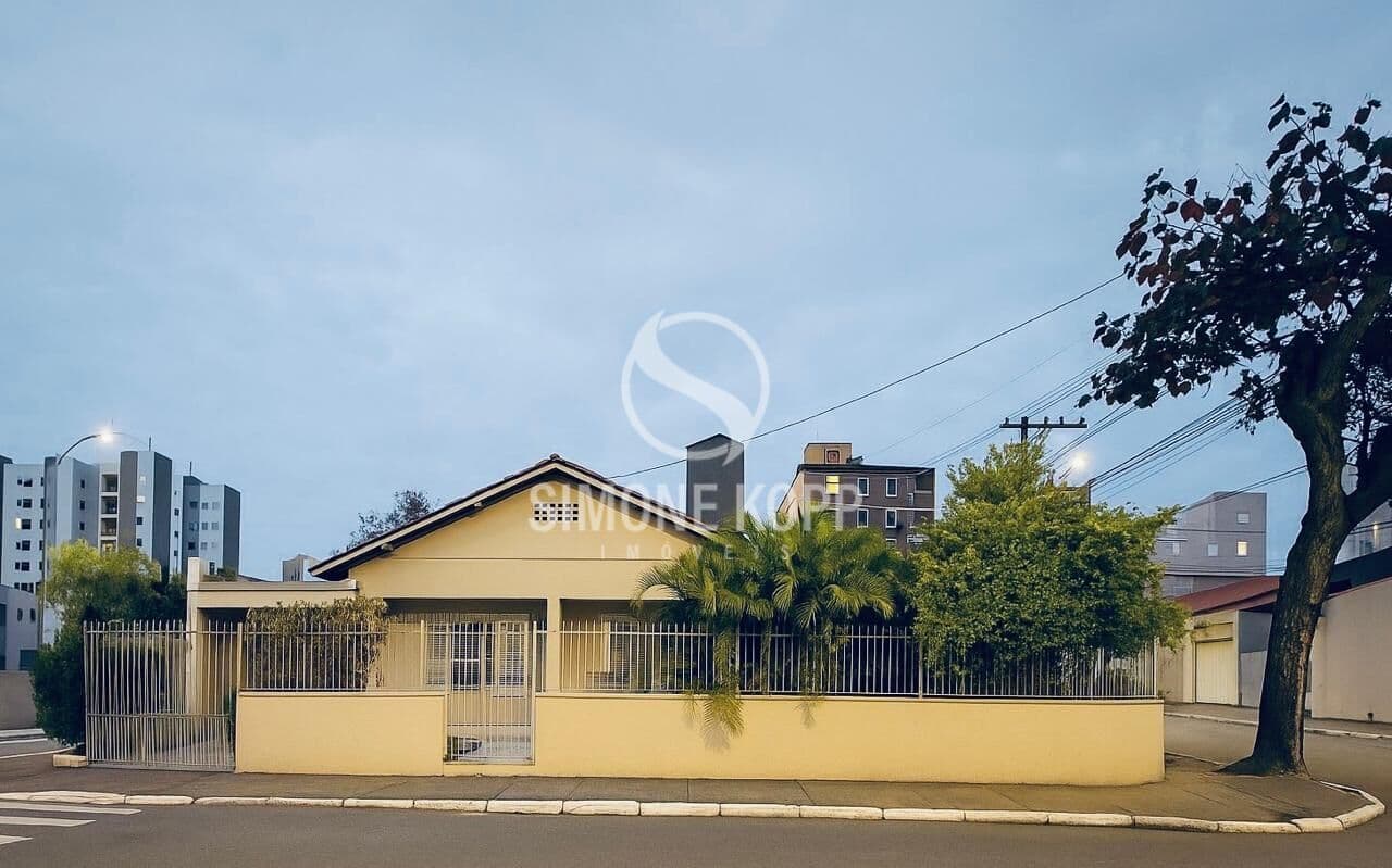 CASA NACOES - ESQUINA