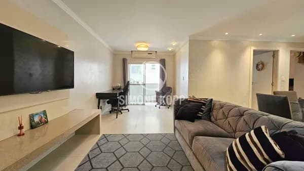 Apartamento mobiliado à venda no Centro em Balneário Camboriú