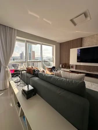 Apartamento Alto Padrão Finamente Mobiliado com Vista para o mar