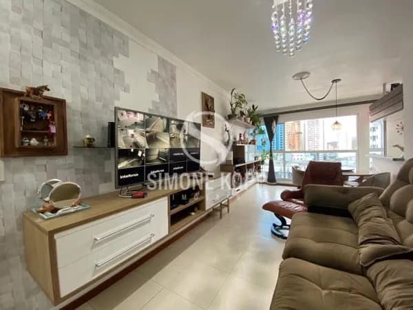 Apartamento à venda no Centro de Balneário Camboriú