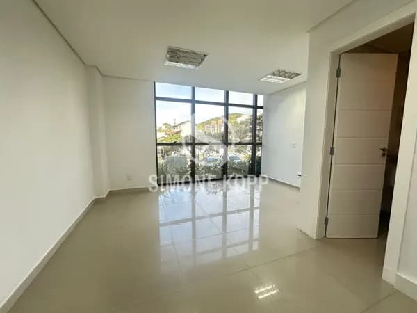 Sala/Conjunto em Balneário Camboriú - Ariribá