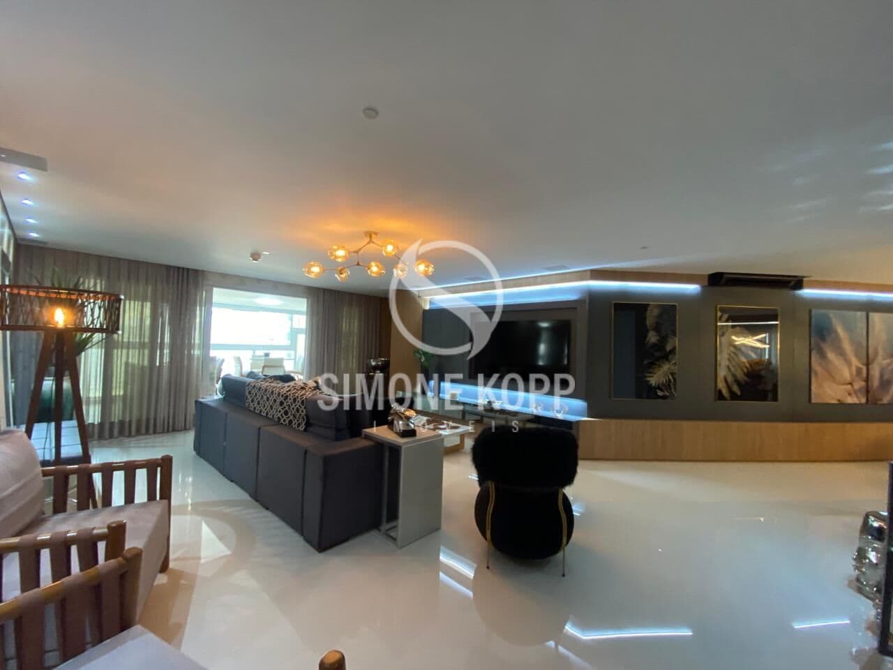 Apartamento Alto Padrão em Pioneiros, Balneário Camboriú/SC