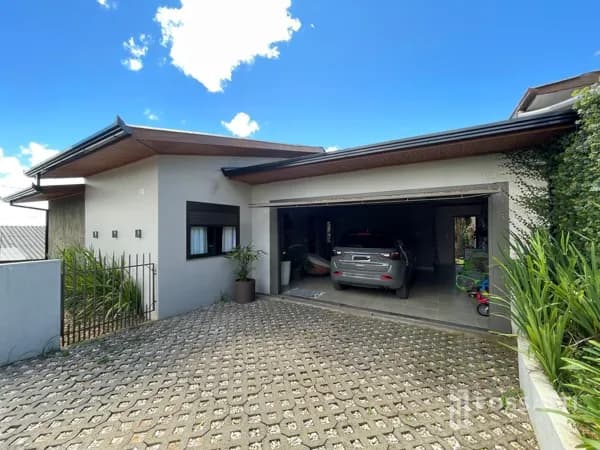 Casa Finamente Mobiliada
