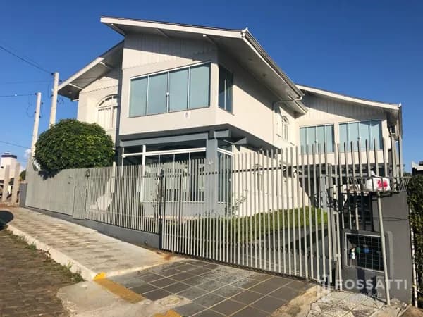 Casa em Curitibanos - Centro
