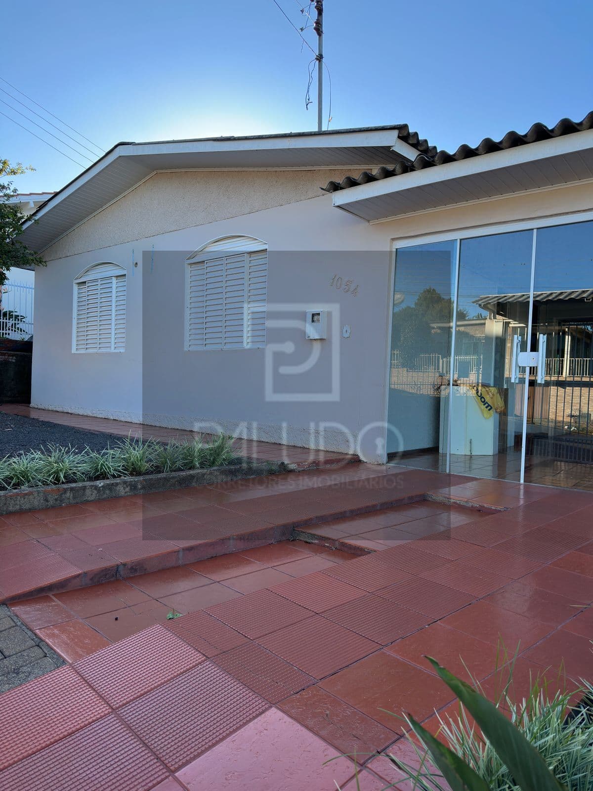 Casa + barracão