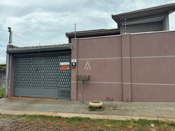 Sobrado à venda na Região da vila A, Foz do Iguaçu/PR
