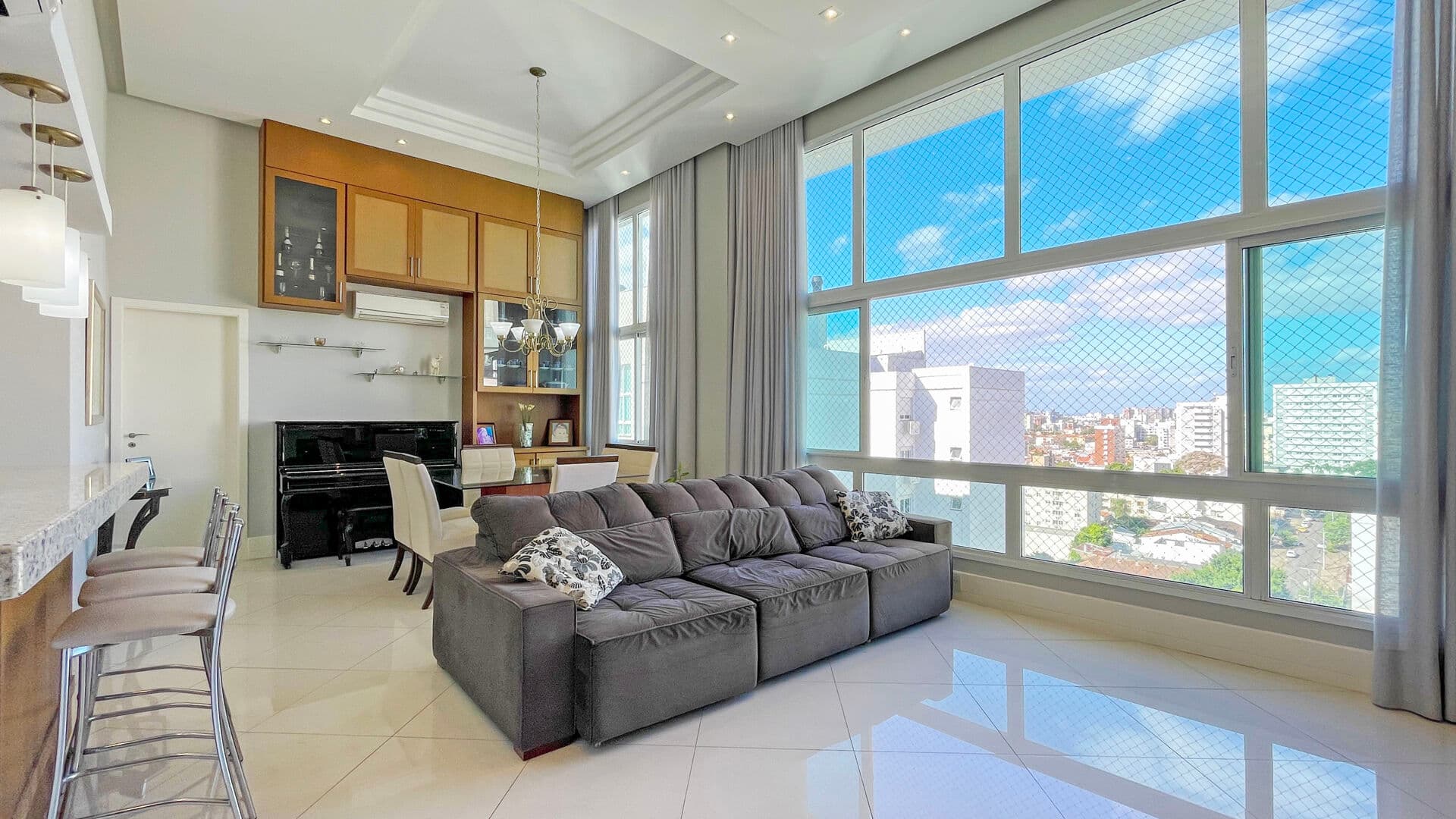 Apartamento 3 suítes mobiliado - Último andar pertinho do Iguatemi!!!