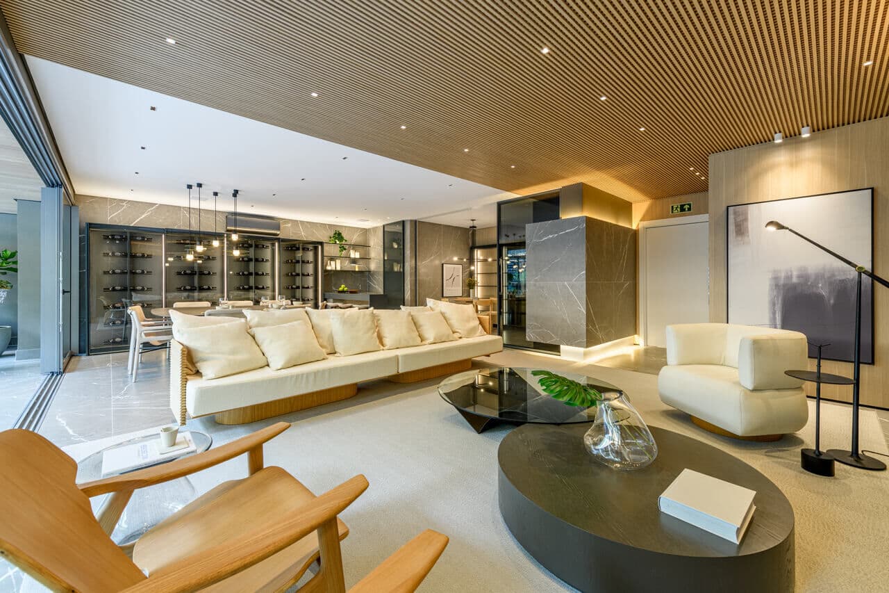 Apartamento 3 Suítes no Petrópolis junto ao Grêmio Náutico União
