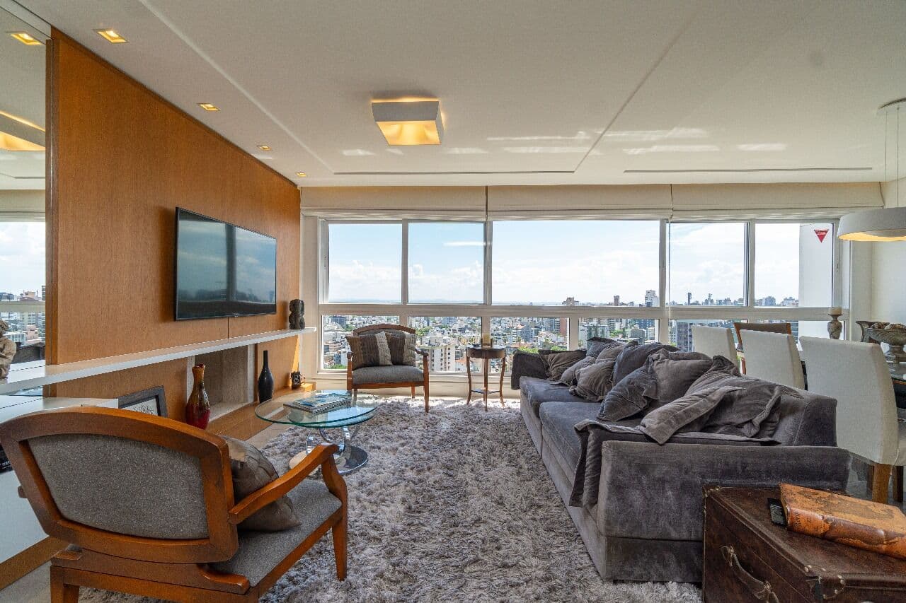 Apartamento 3 suítes, vista para Guaíba no bairro Petropólis!!