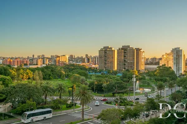 Apartamento 3 suítes com vista livre para o Parque Germânia