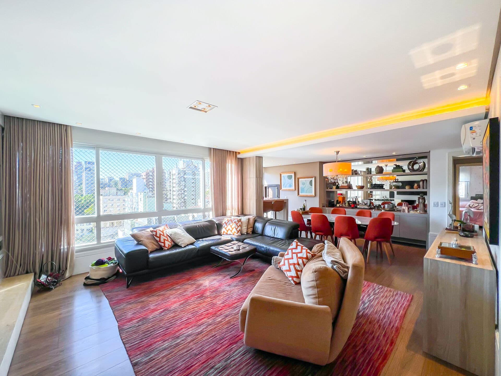 Apartamento 3 suítes andar alto no bairro Auxiliadora!!