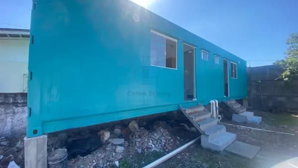 *Quitinete semi-mobiliada (Container) para locação anual - Salseiros - Itajaí - SC*