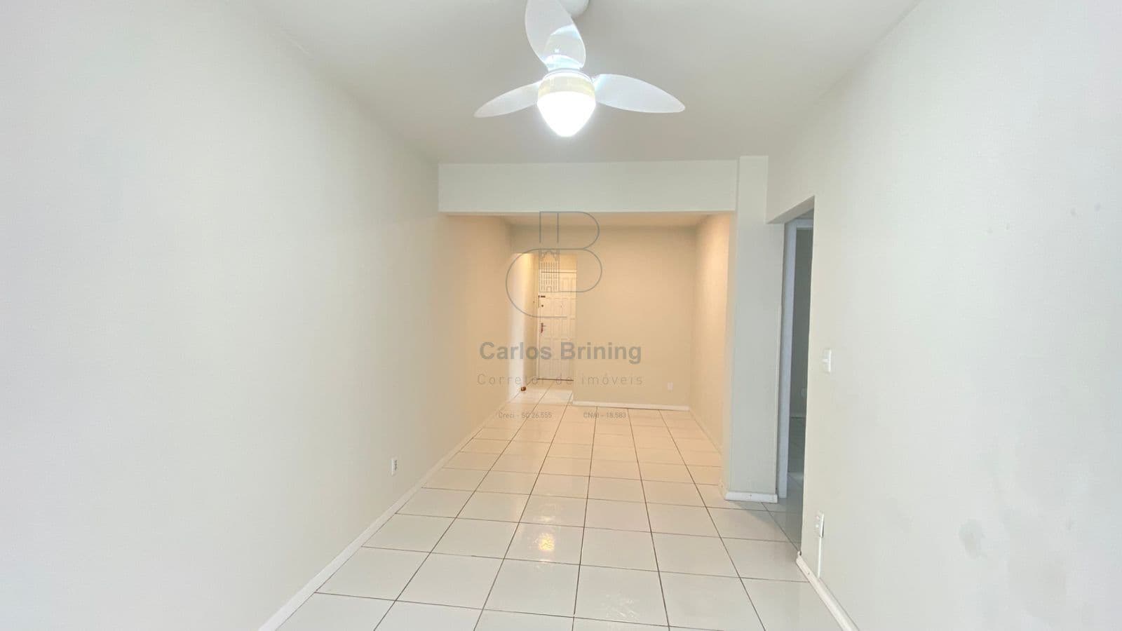 *Apartamento para locação anual - 1º Andar - 2 dormitórios - Centro - Itajaí - SC*