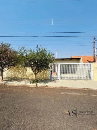 Casa em São José do Rio Preto - Jardim Tarraf