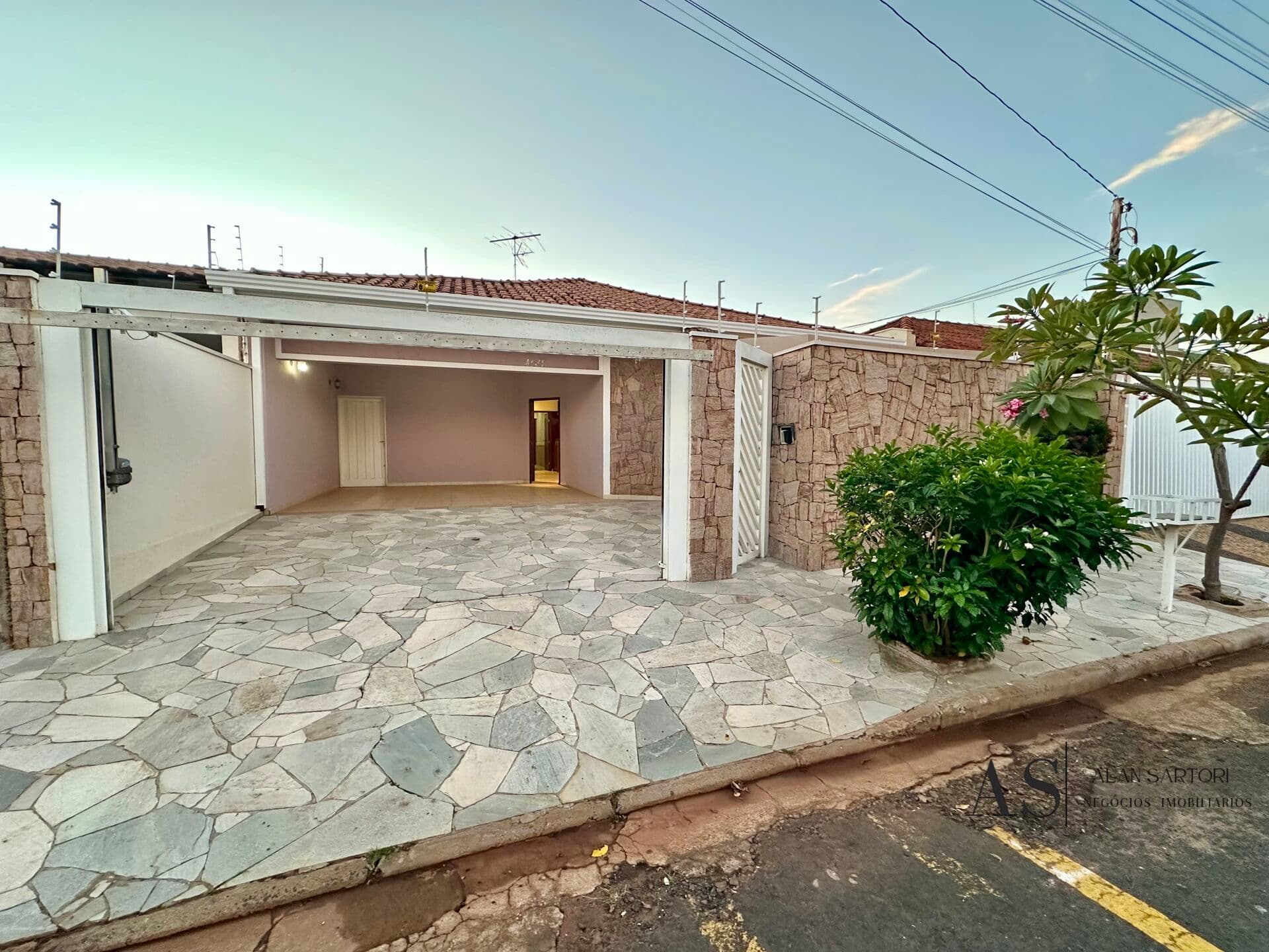 Casa em São José do Rio Preto - Alto Rio Preto