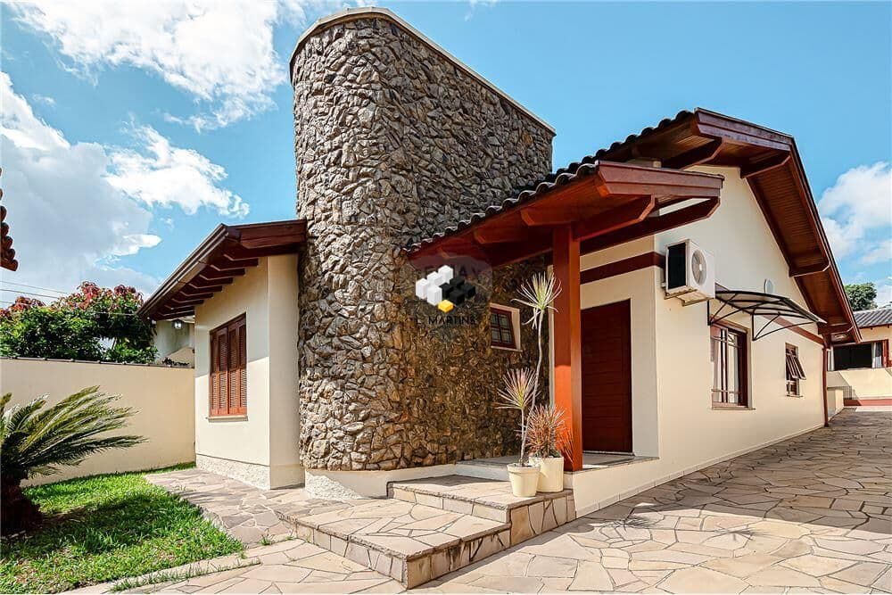 Casa a Venda em Novo Hamburgo Bairro Petrópolis 4 Dormitórios