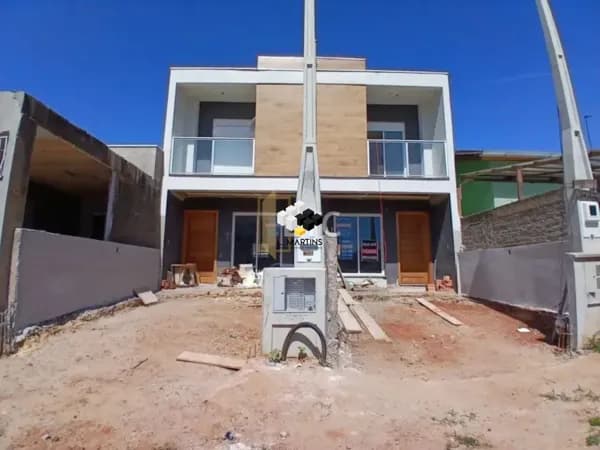 Vende-se Lindo Sobrado 2 Suítes Bairro São José Canoas