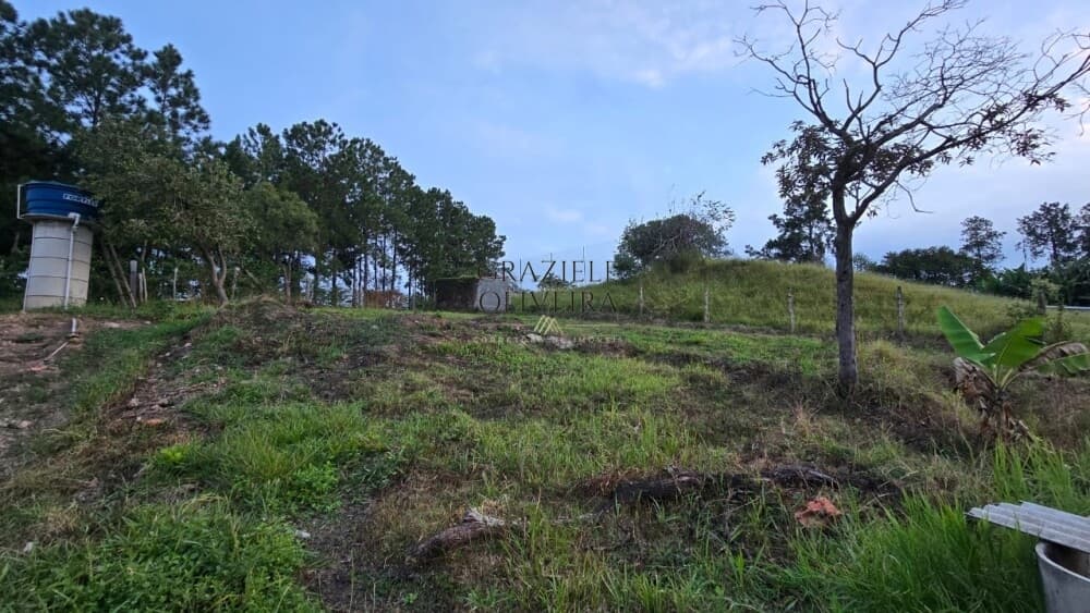 Área à venda no bairro Bairro Figueiras em Alumínio/SP