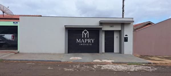 Casa à venda no bairro Jardim Lago Norte em Londrina/PR