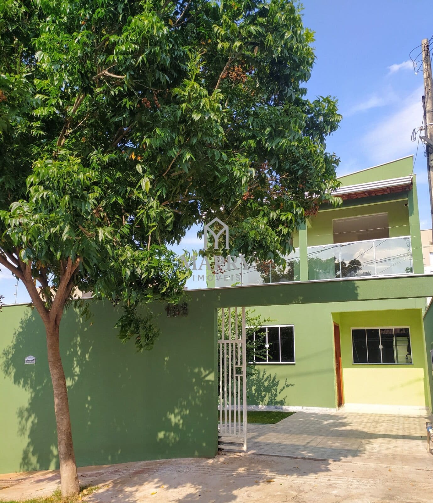 Sobrado em Londrina - Conjunto Habitacional José Garcia Molina