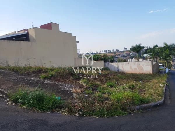 Terreno à venda no bairro Alto da Boa Vista em Londrina/PR