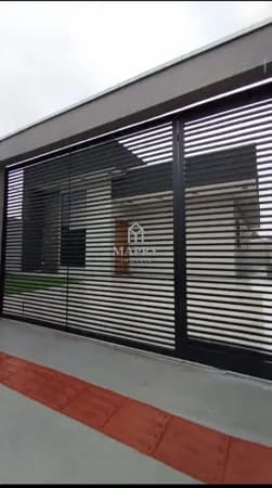 Casa em Conjunto Habitacional Alexandre Urbanas, Londrina/PR