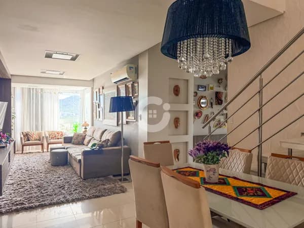 Cobertura duplex com 5 quartos (1 suíte), espaço gourmet e 2 vagas