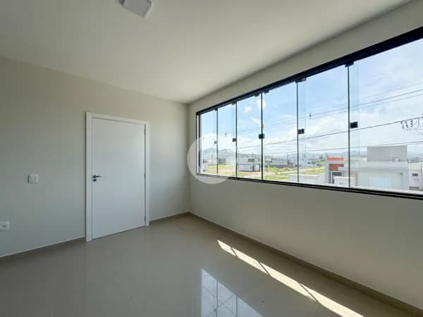 Apartamento com 2 quartos (1 suíte) e 2 vagas de garagem no Santo Antônio de Pádua