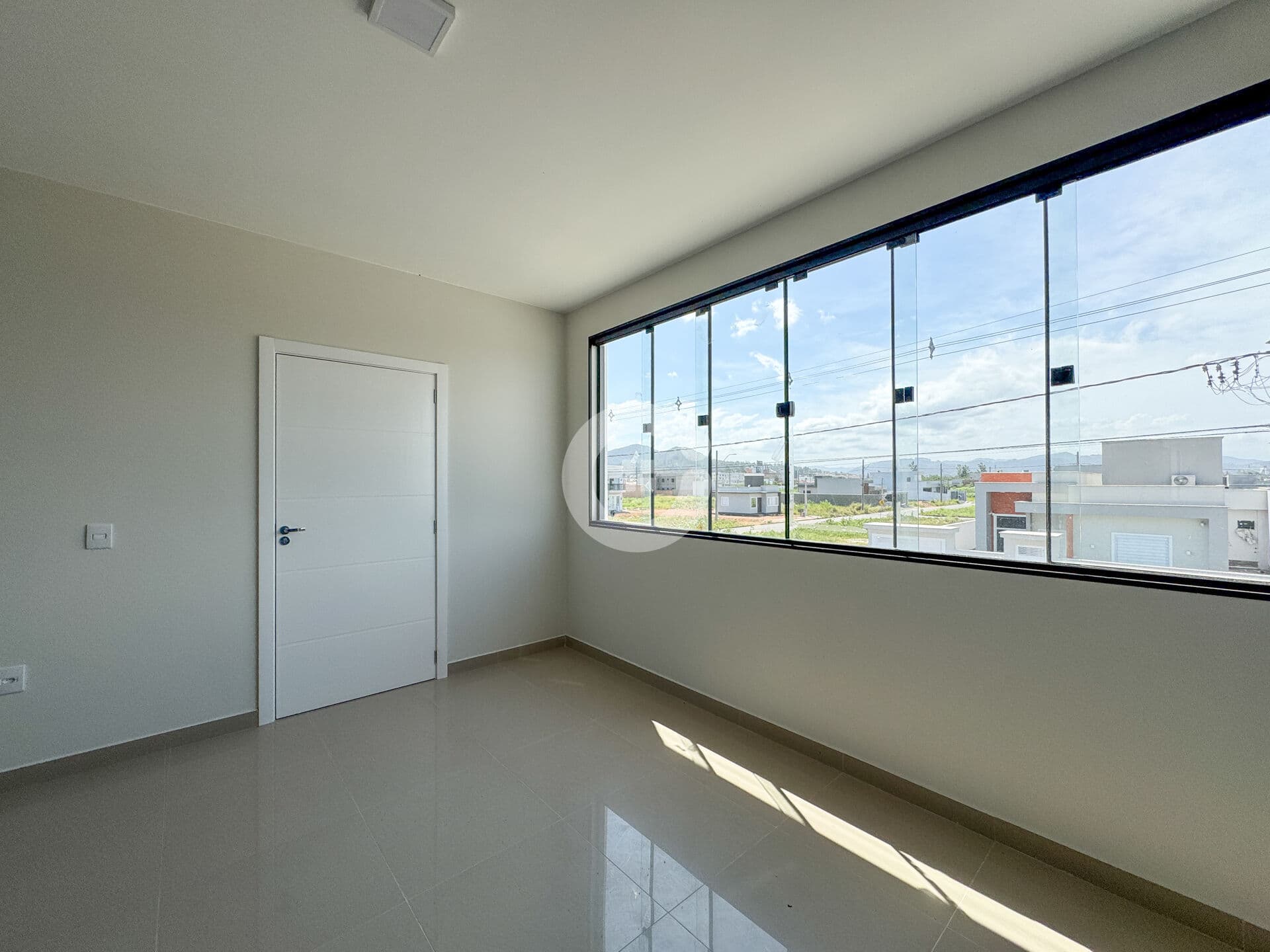Apartamento com 2 quartos (1 suíte) e 2 vagas de garagem no Santo Antônio de Pádua