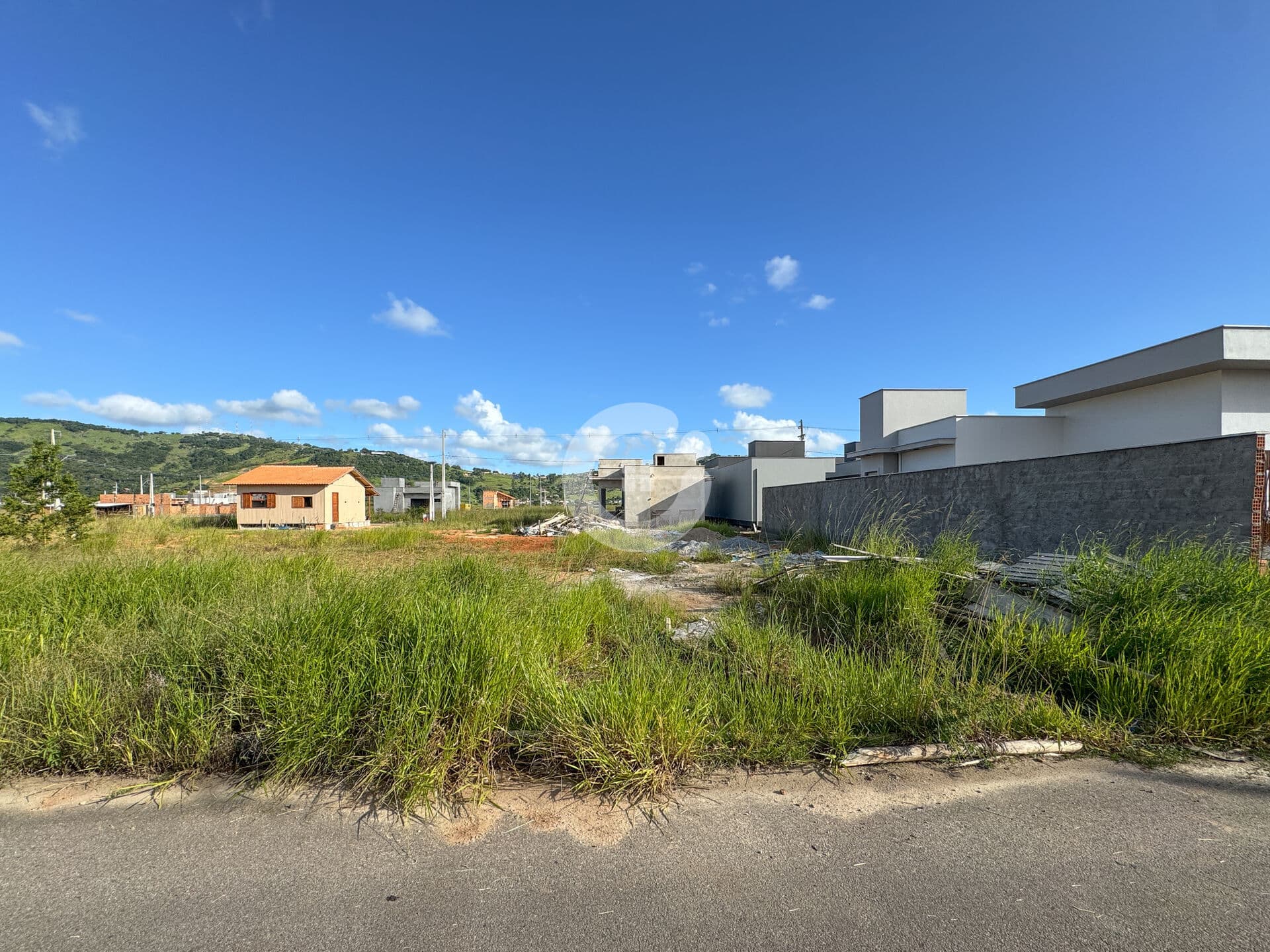 Terreno à venda no Loteamento Villa dos Araçás