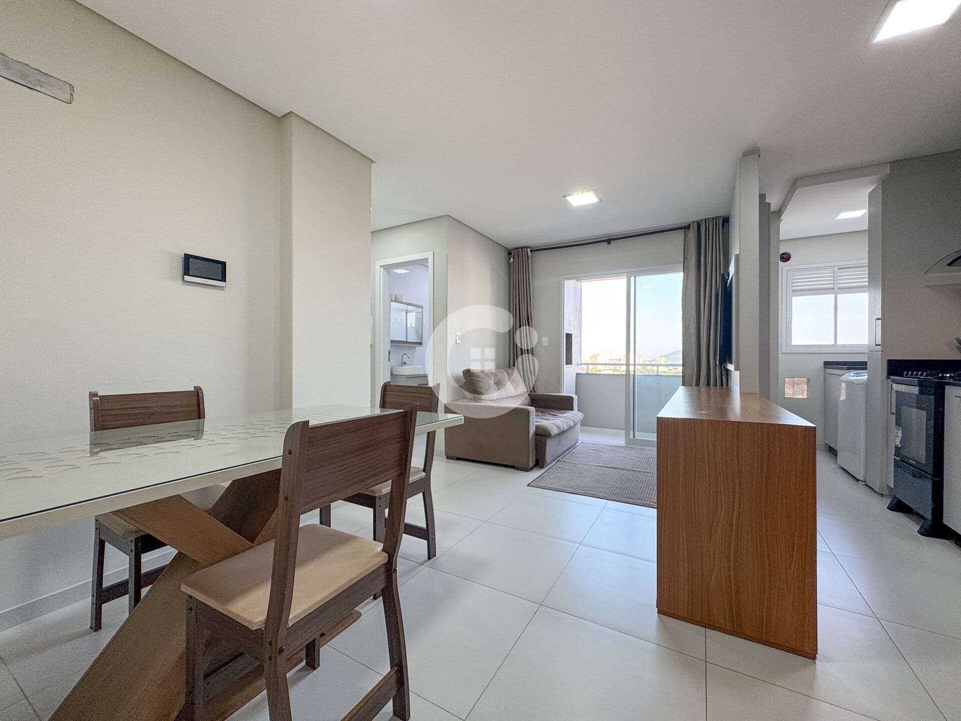 Apartamento de 2 quartos (1 suíte) e 1 vaga no bairro Dehon