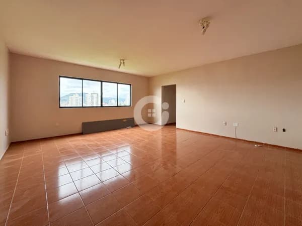 Apartamento de 3 quartos (1 suíte) e 1 vaga no Centro de Tubarão