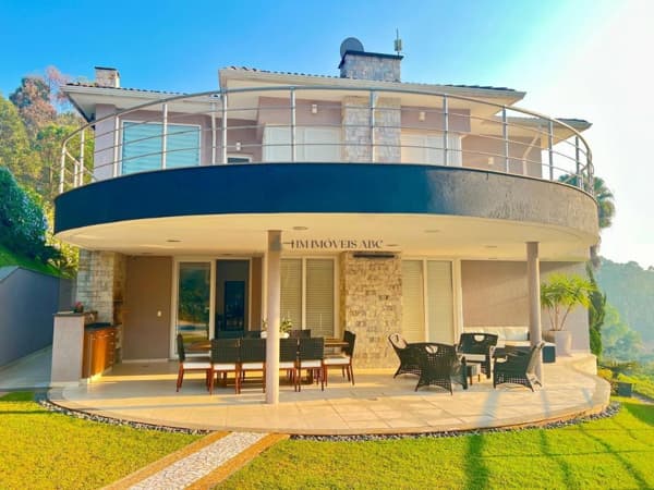O Refúgio dos Seus Sonhos com Vista Privilegiada