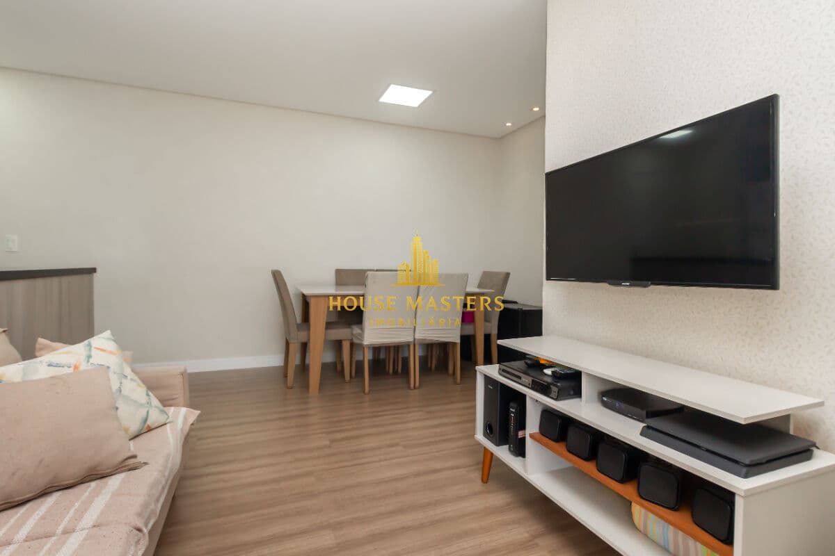 Apartamento com 61 m², totalmente reformado SCS R$690.000,00