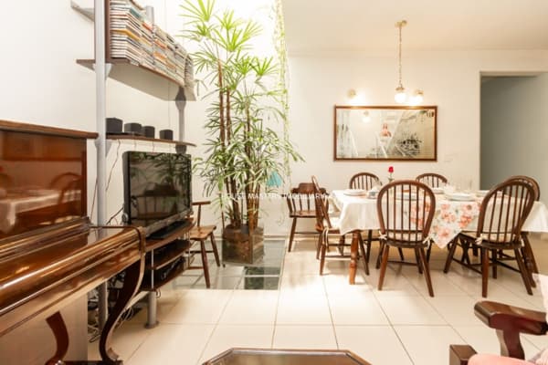 SOBRADO DE 273m² COM 5 VAGAS - OSWALDO CRUZ