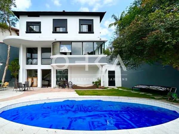 Maravilhosa residência à venda no Bairro do Pacaembu...