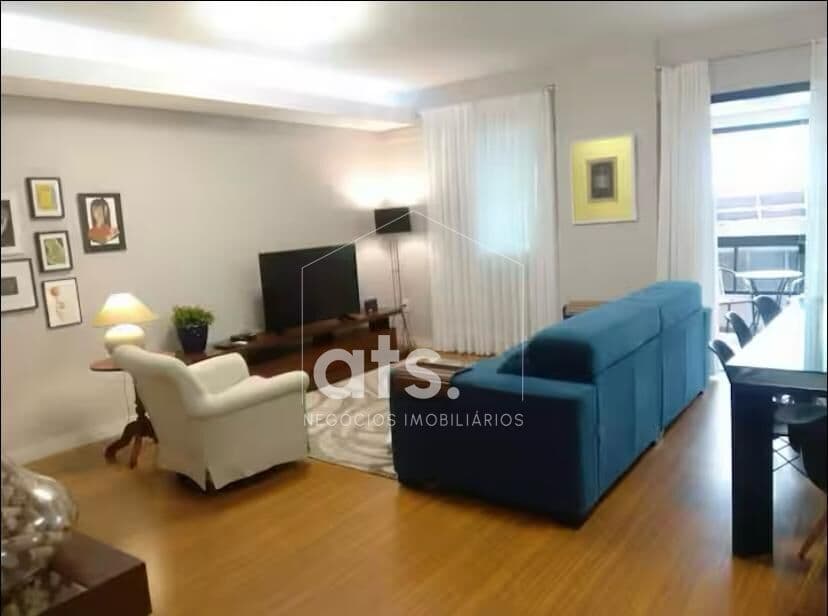 Apartamento com 3 quartos mobiliado e equipado na quadra mar