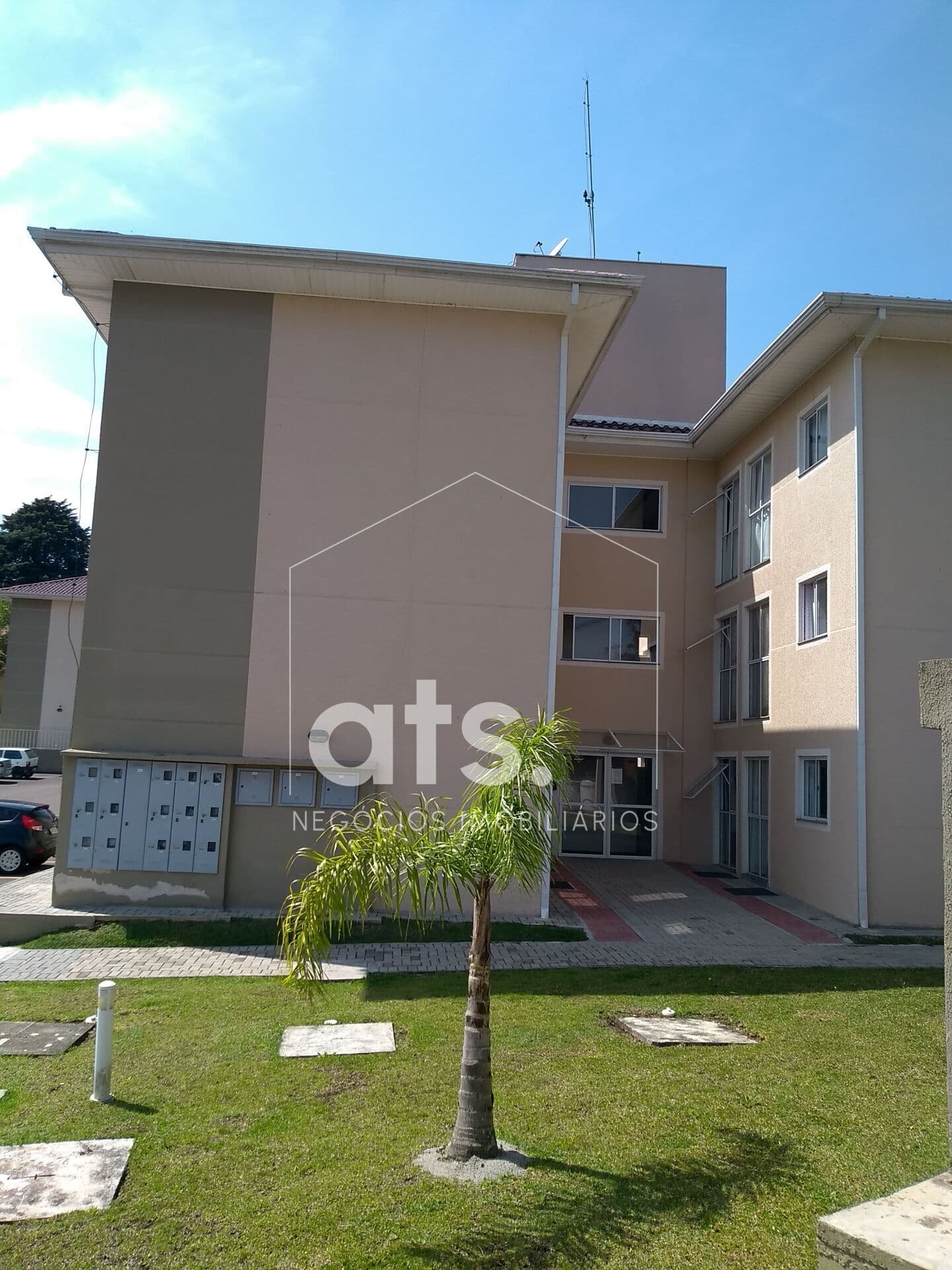 Apartamento Padrão para alugar com 2 quartos, Bairro Campo Pequeno/Colombo/PR